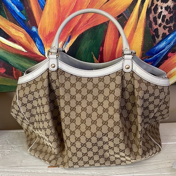 GUCCI Bag - Picture 12 of 15
